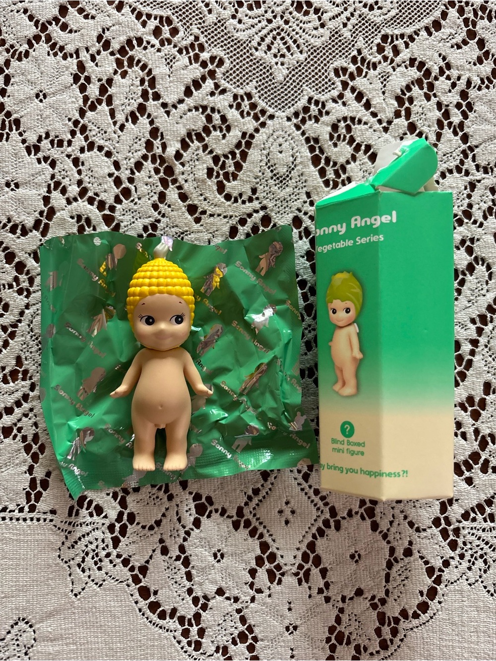 corn sonny angel 🌽